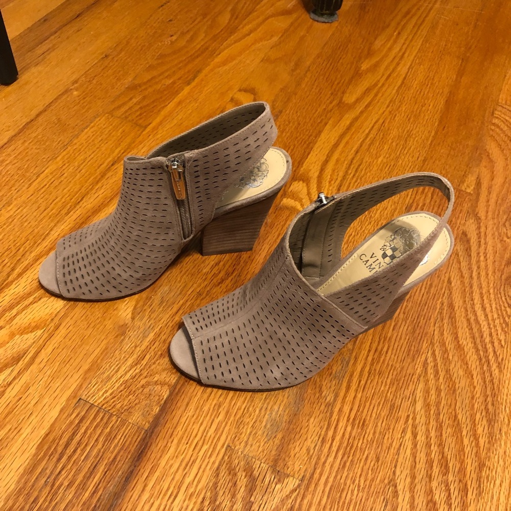 Vince Camino neutral booties